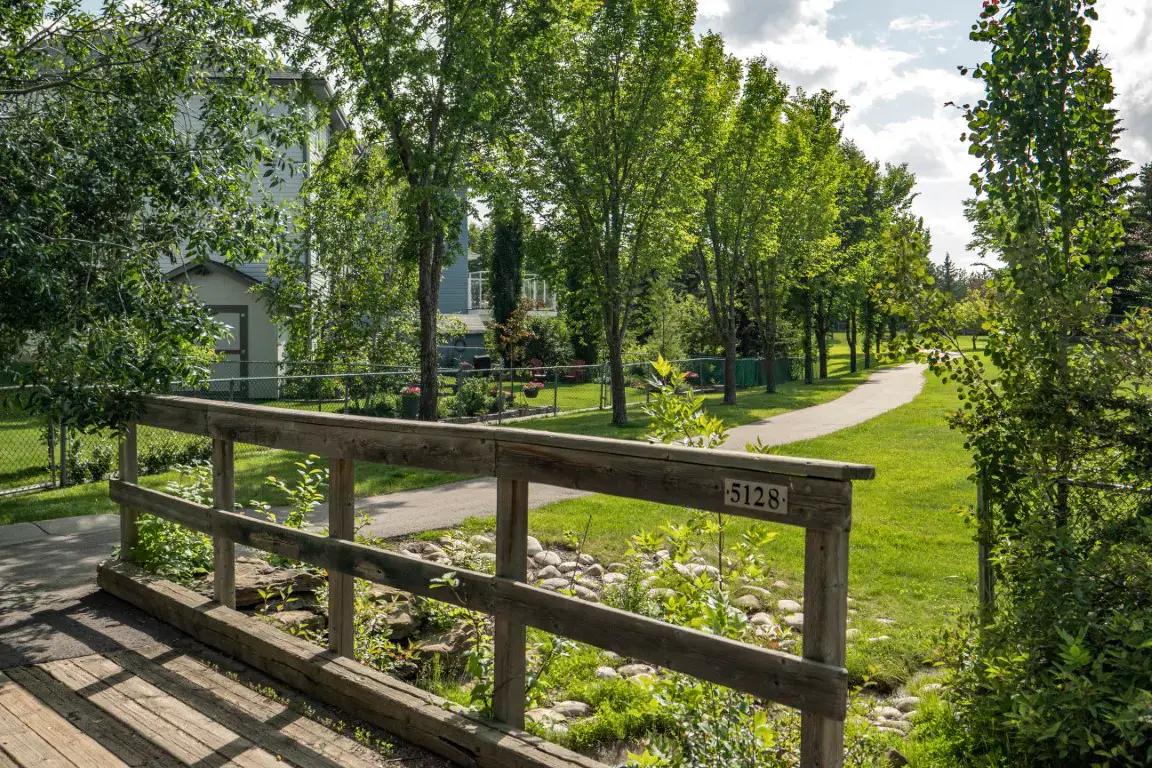 A residential street in Scenic Acres